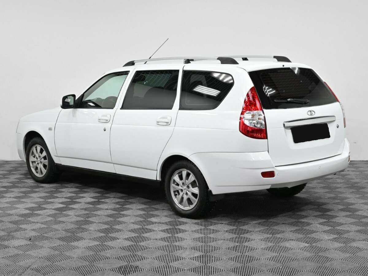 Lada (ВАЗ) Priora с пробегом — 2014 год. Фото: #3