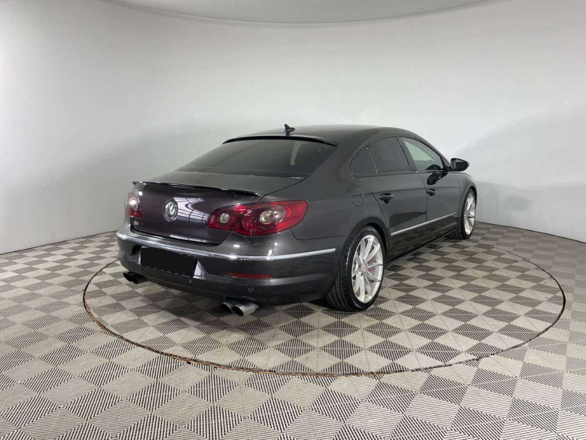 Volkswagen Passat CC с пробегом — 2011 год. Фото: #3