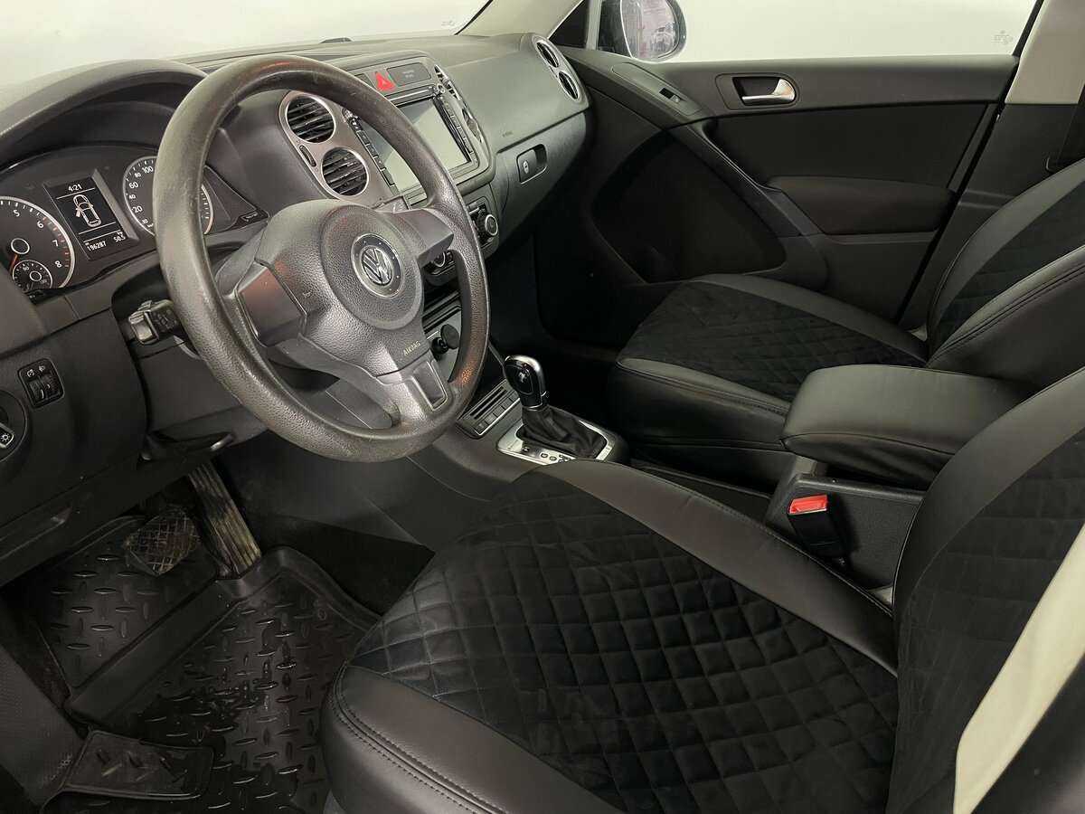 Volkswagen Tiguan с пробегом — 2010 год. Фото: #6