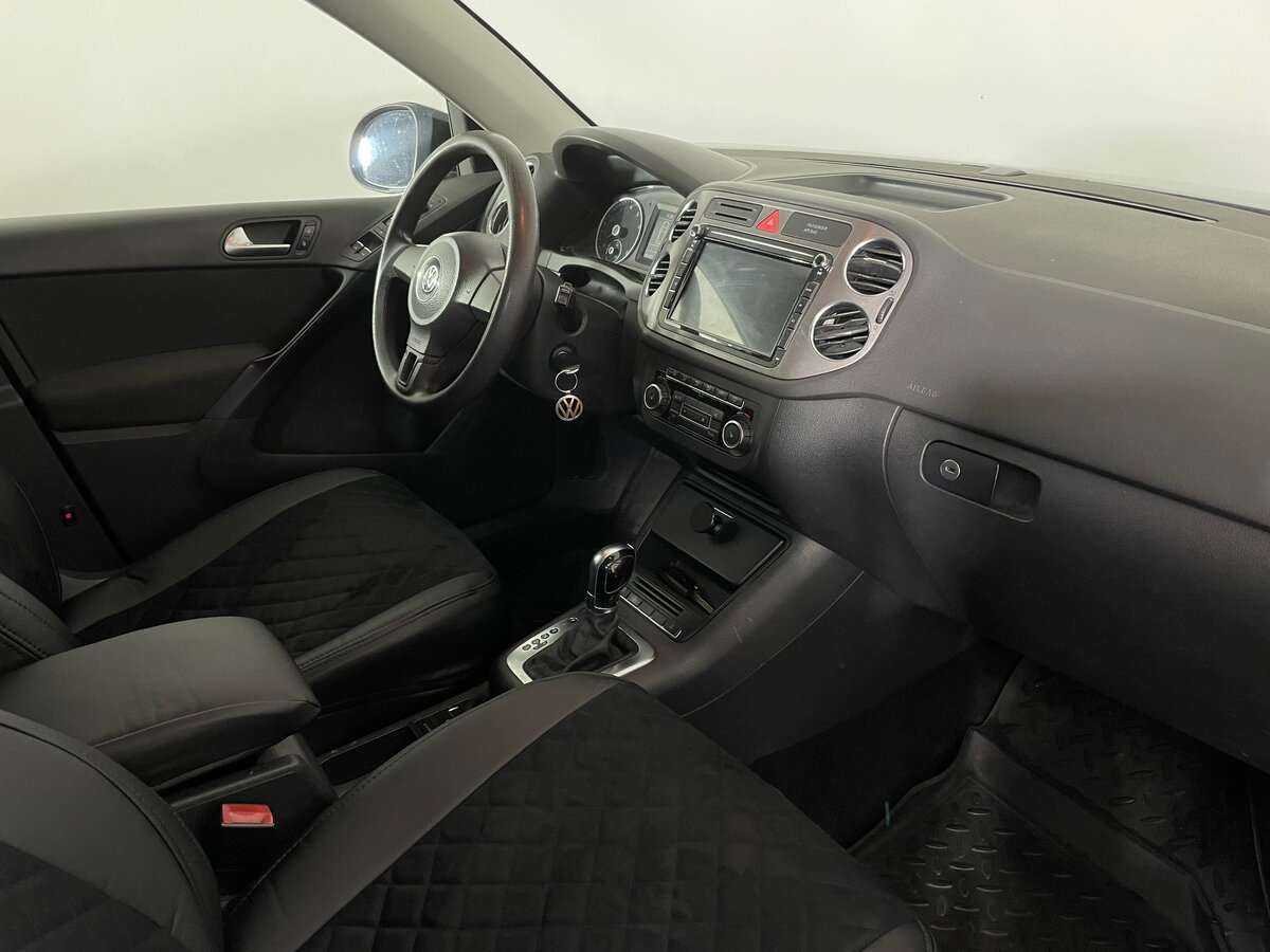 Volkswagen Tiguan с пробегом — 2010 год. Фото: #9