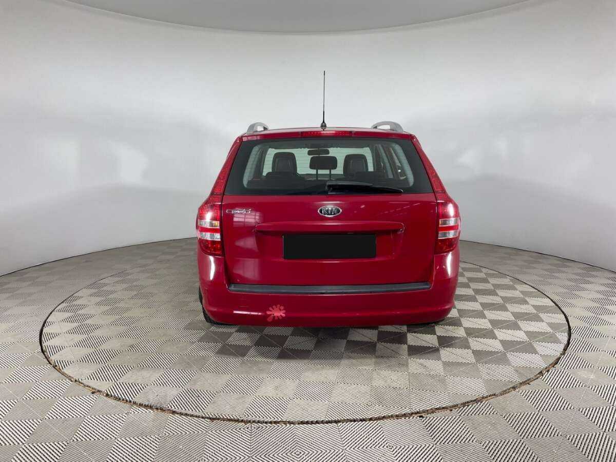 Kia Ceed с пробегом — 2008 год. Фото: #4