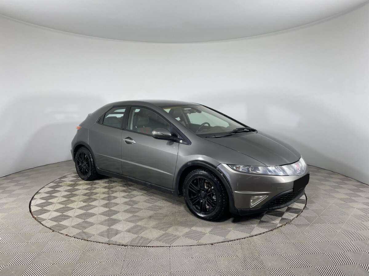 Honda Civic с пробегом — 2007 год. Фото: #2