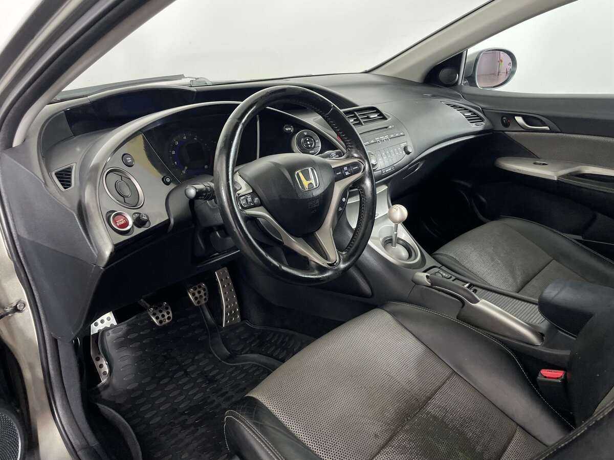 Honda Civic с пробегом — 2007 год. Фото: #8
