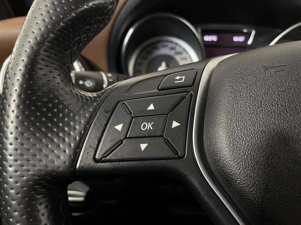 Mercedes-Benz GLA с пробегом — 2014 год. Фото: #14