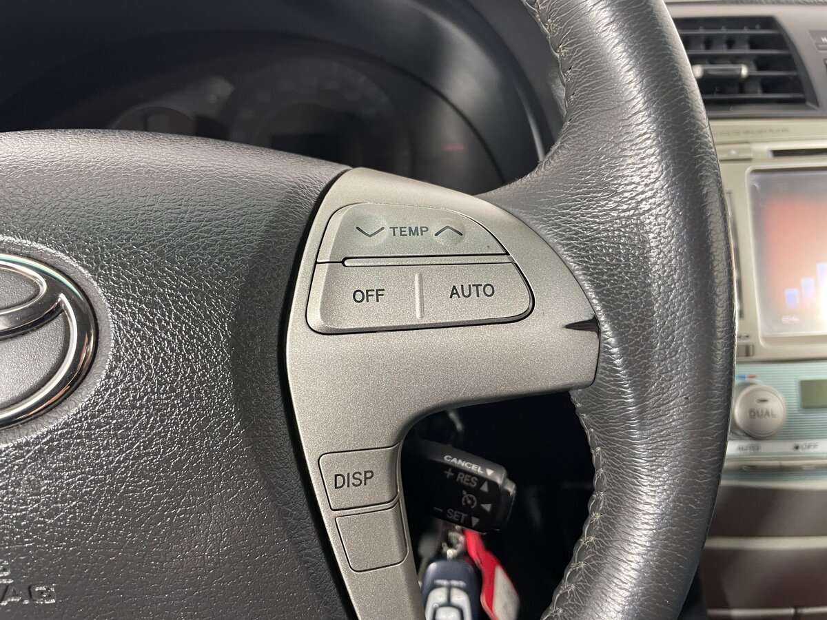 Toyota Camry с пробегом — 2008 год. Фото: #16