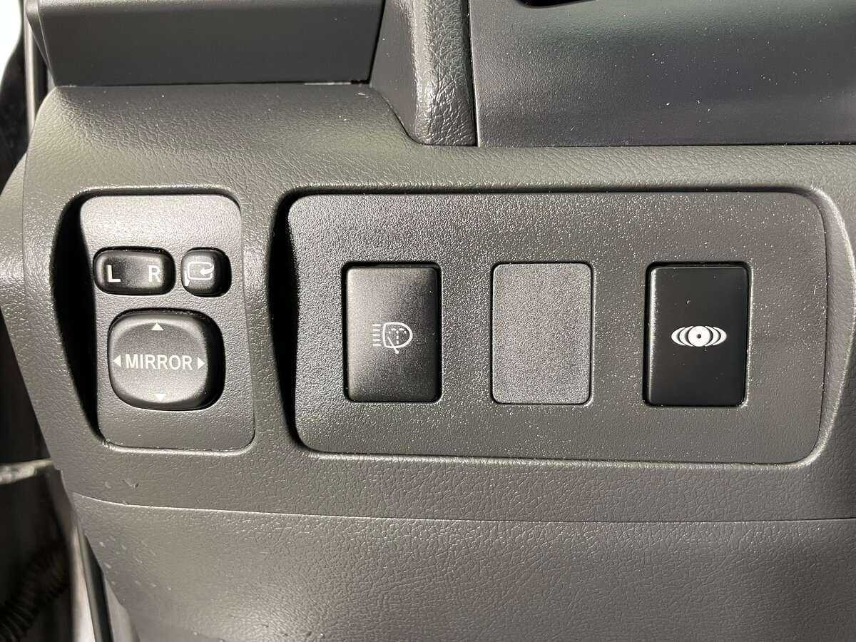 Toyota Camry с пробегом — 2008 год. Фото: #18