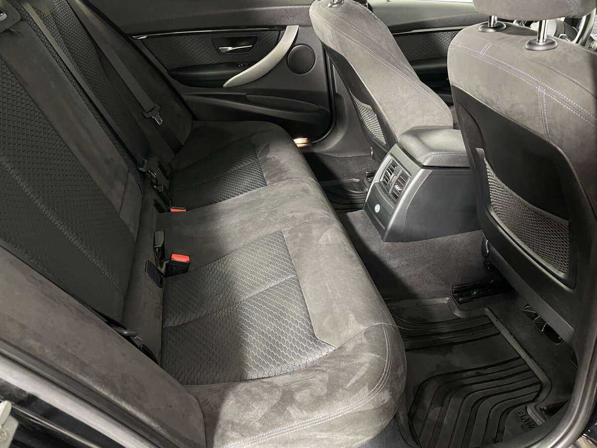 BMW 3 серии с пробегом — 2016 год. Фото: #23