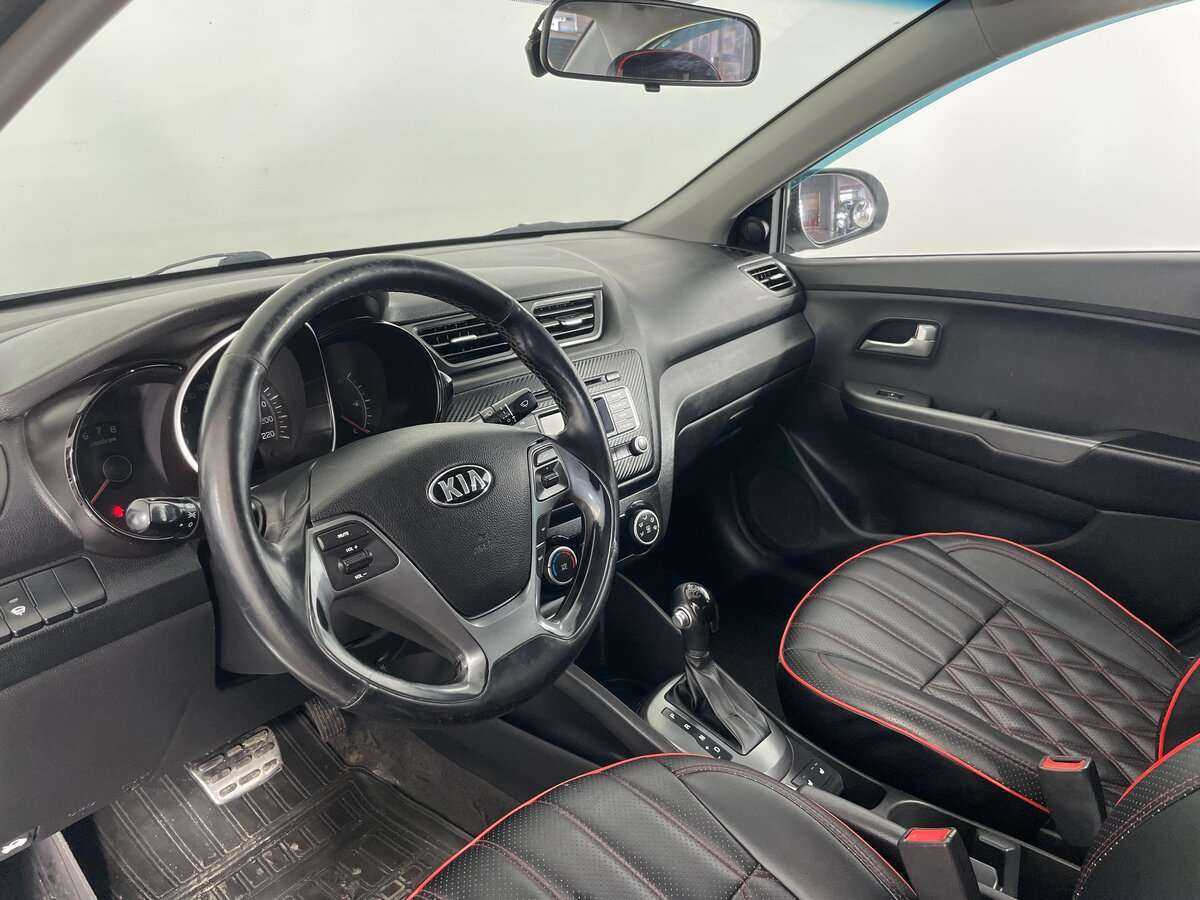 Kia Rio с пробегом — 2015 год. Фото: #6