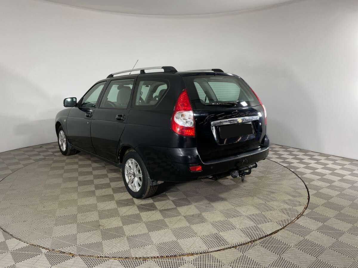 Lada (ВАЗ) Priora с пробегом — 2012 год. Фото: #5