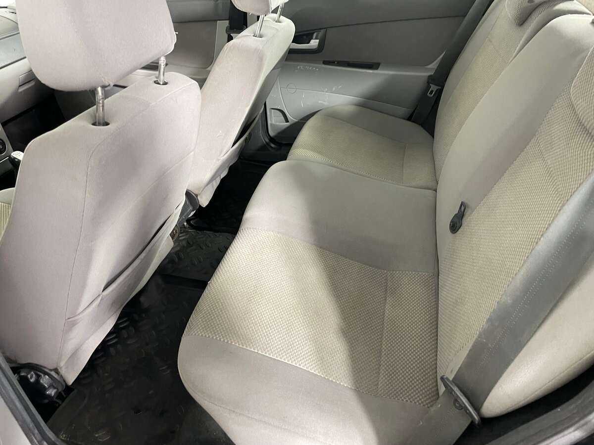 Lada (ВАЗ) Priora с пробегом — 2012 год. Фото: #18