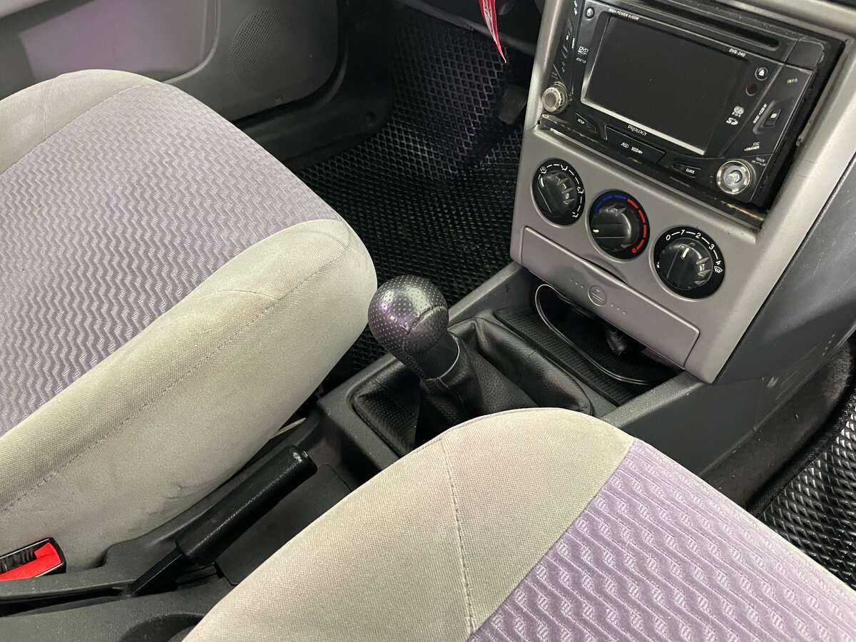 Lada (ВАЗ) Priora с пробегом — 2008 год. Фото: #14