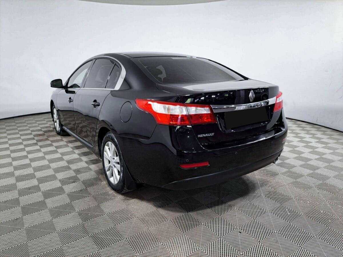 Renault Latitude с пробегом — 2010 год. Фото: #5