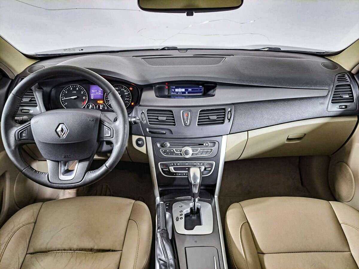 Renault Latitude с пробегом — 2010 год. Фото: #10