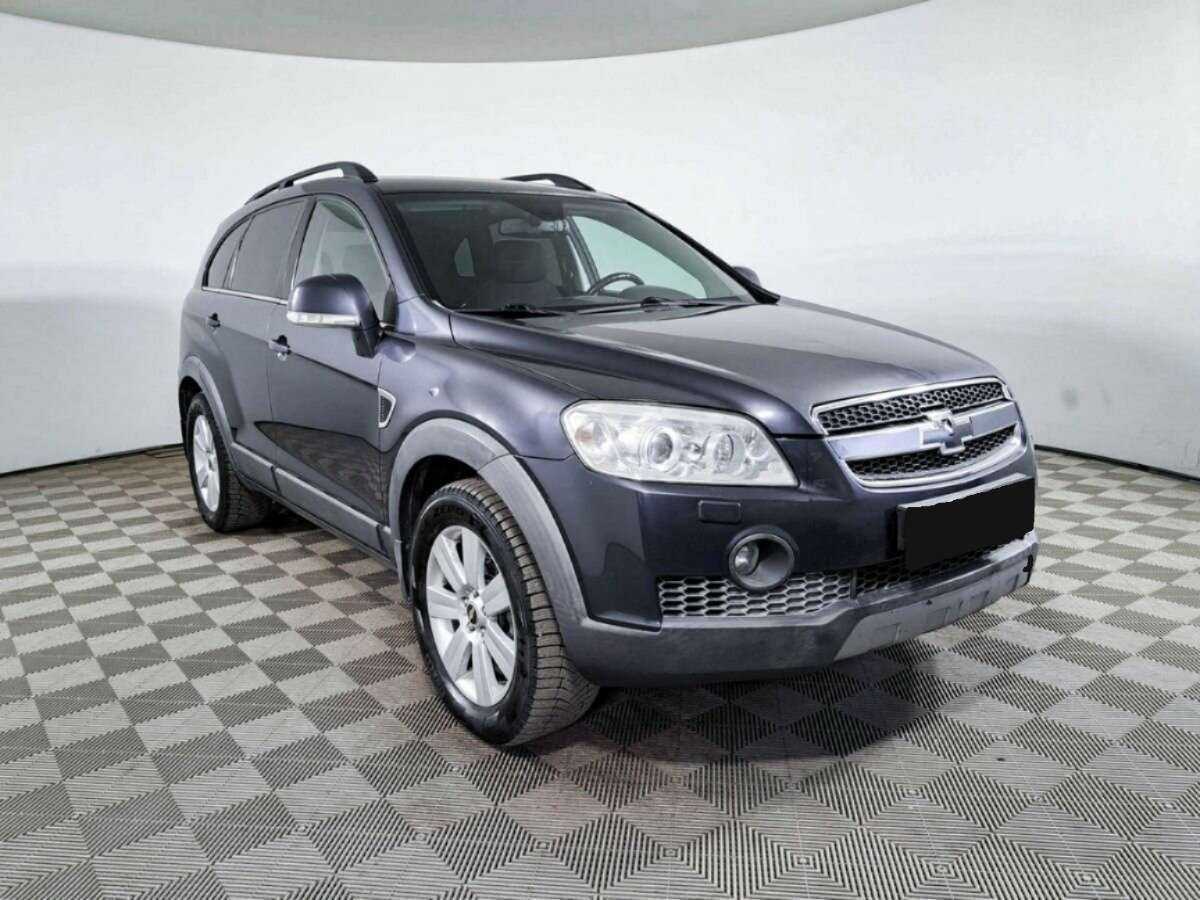 Chevrolet Captiva с пробегом — 2008 год. Фото: #2