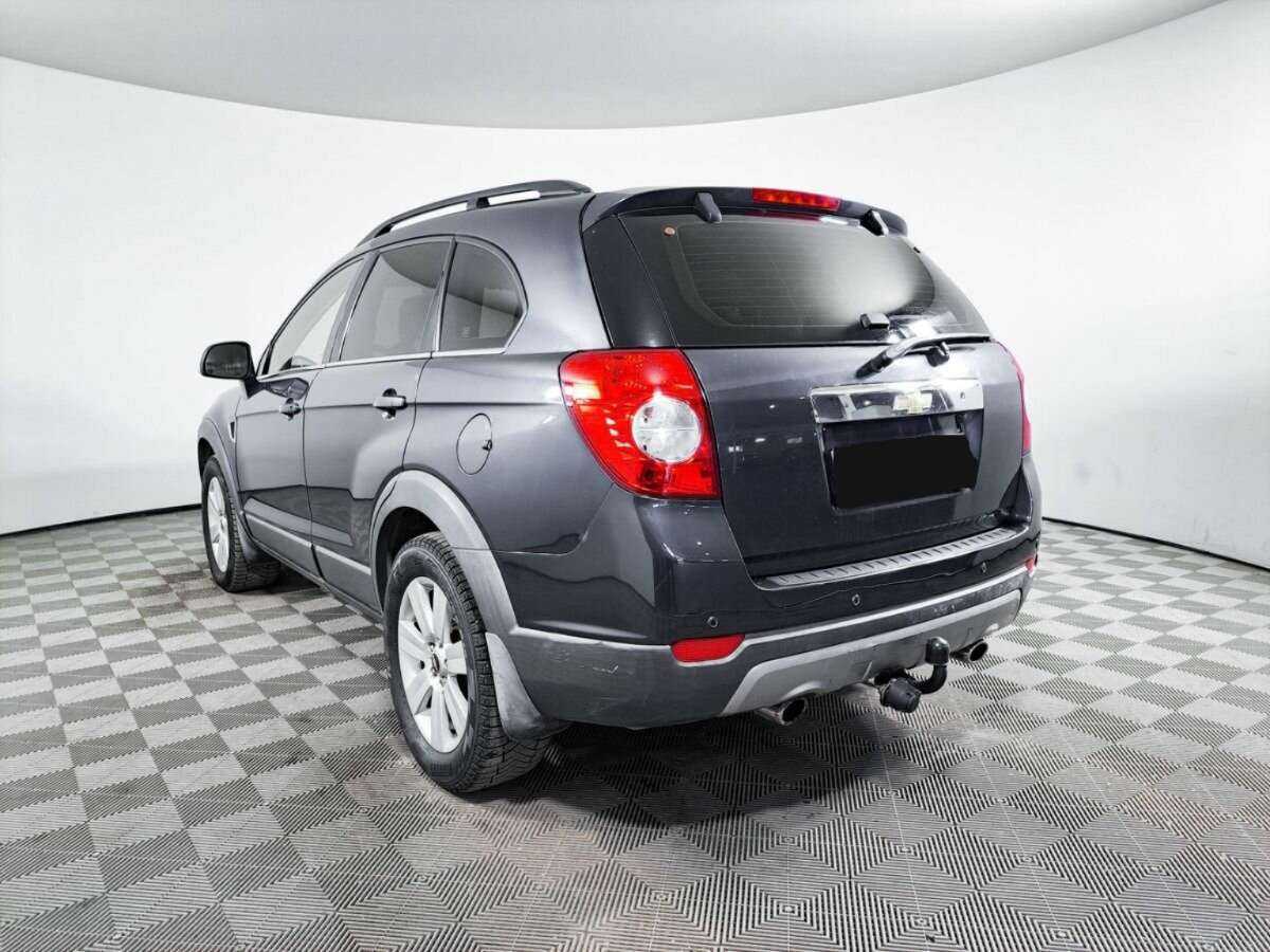 Chevrolet Captiva с пробегом — 2008 год. Фото: #6
