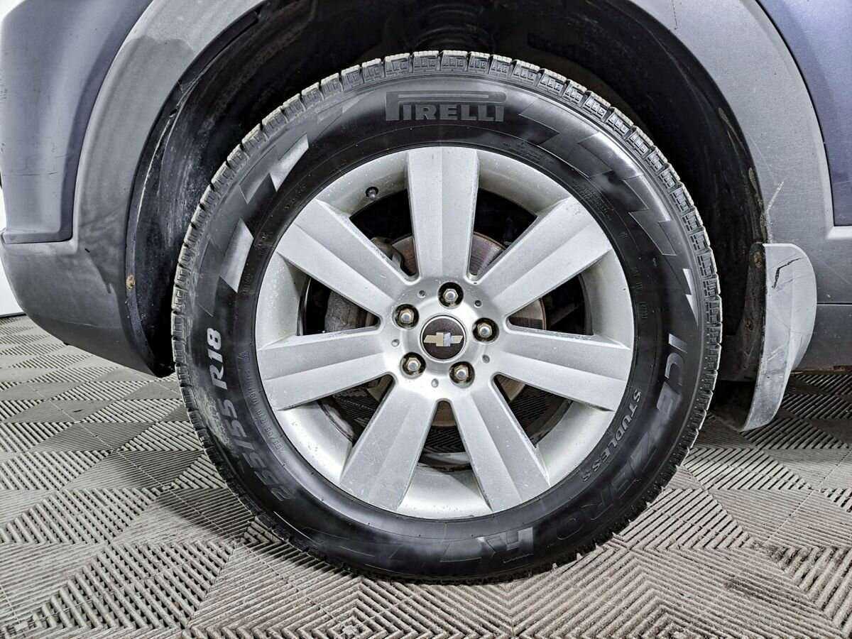 Chevrolet Captiva с пробегом — 2008 год. Фото: #16