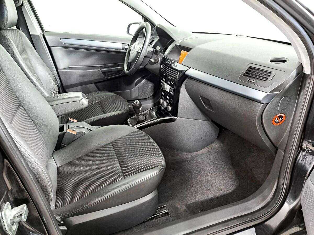 Opel Astra с пробегом — 2008 год. Фото: #8