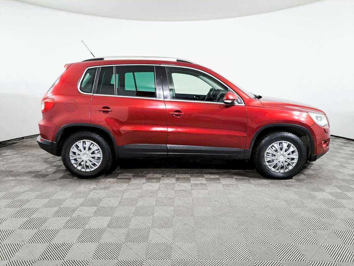 Volkswagen Tiguan с пробегом — 2010 год. Фото: #3
