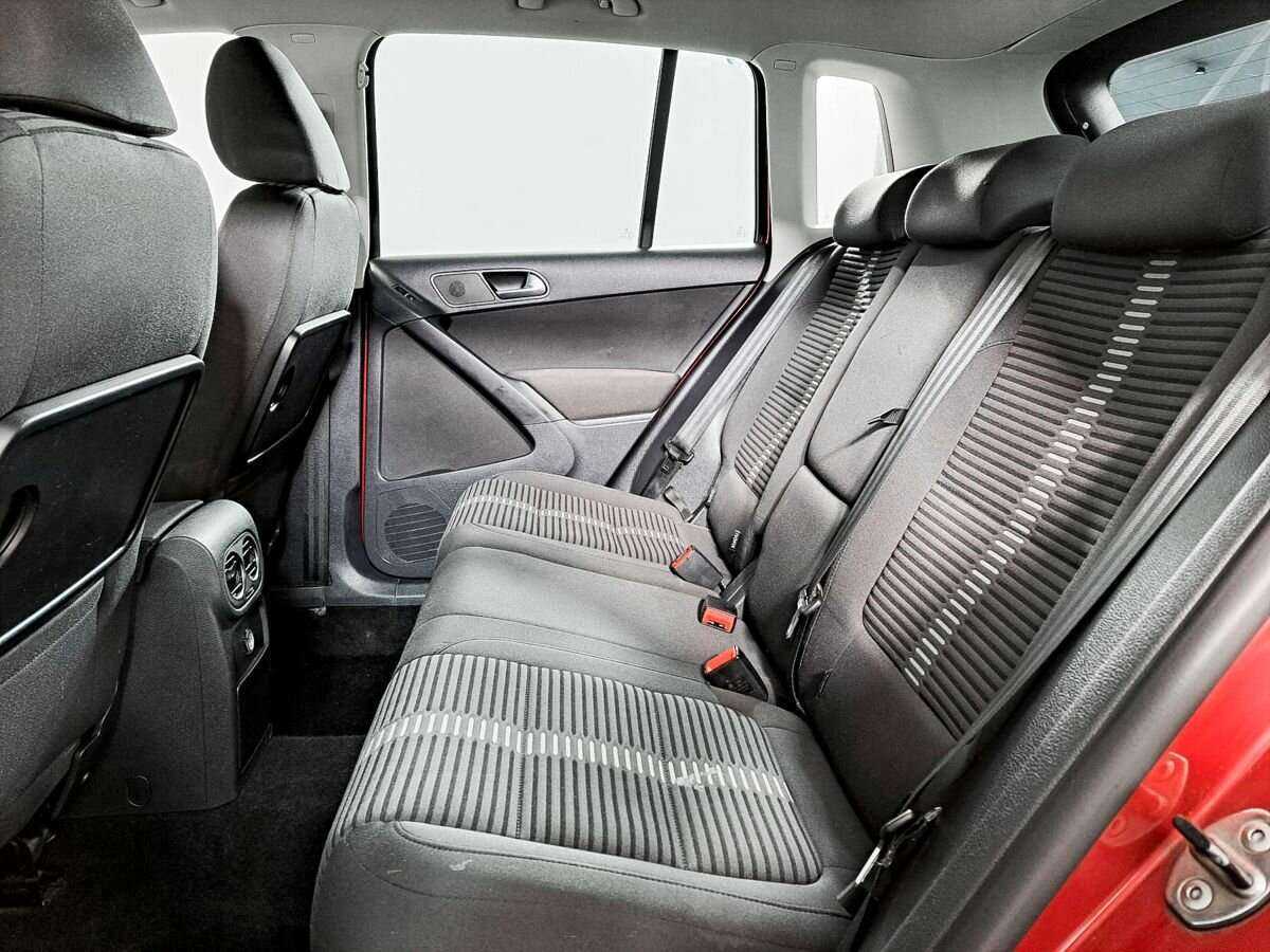 Volkswagen Tiguan с пробегом — 2010 год. Фото: #9