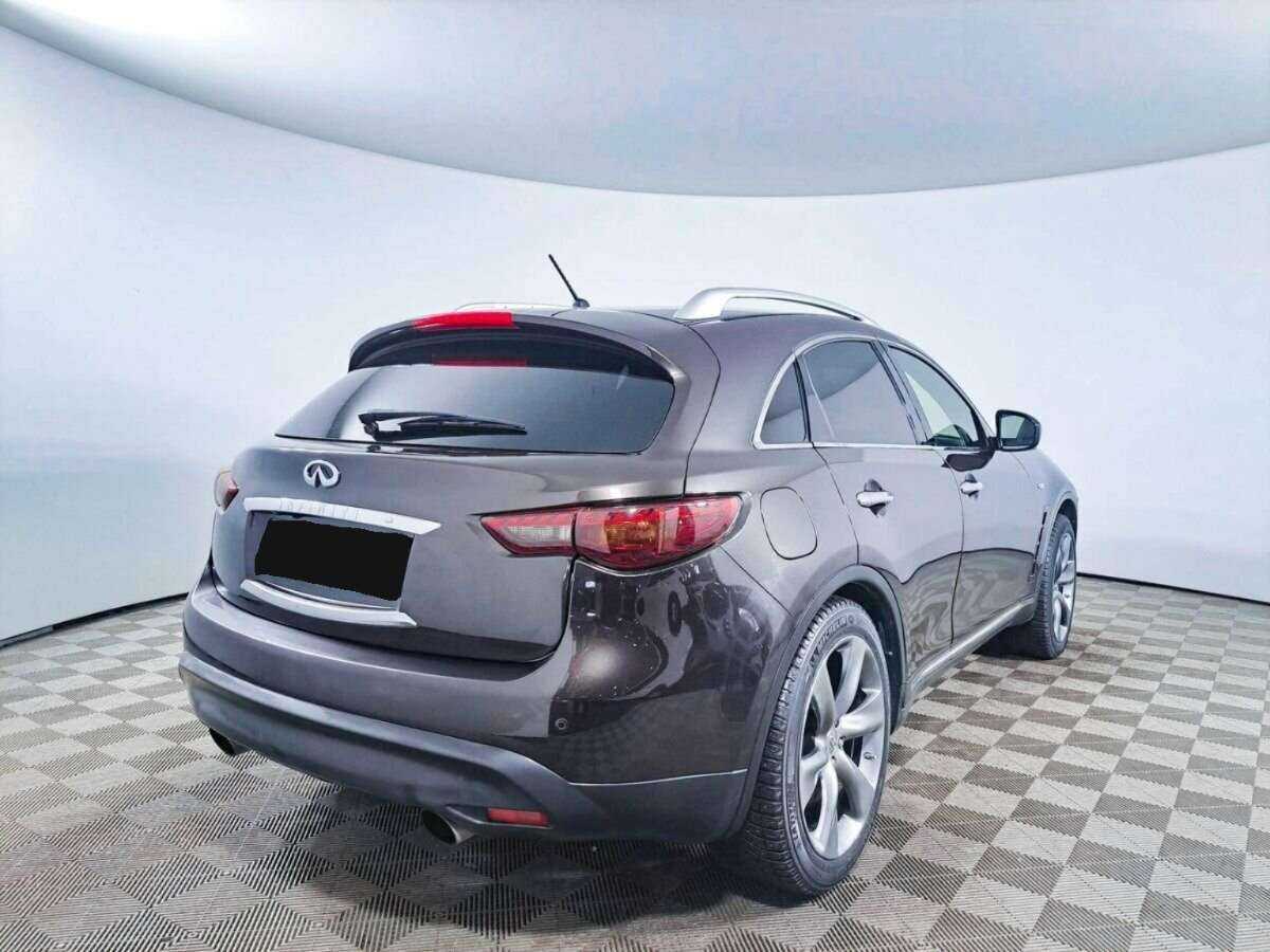 Infiniti FX с пробегом — 2009 год. Фото: #4