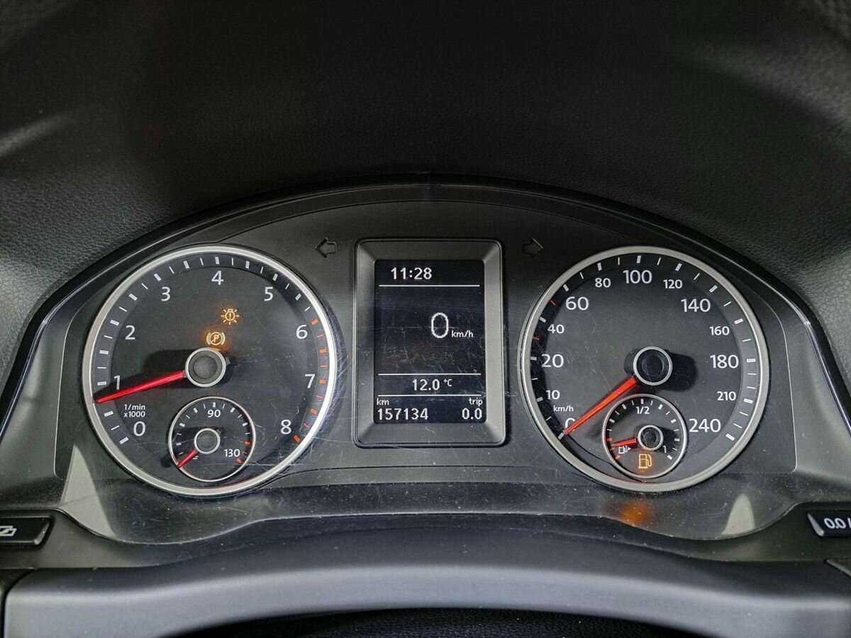 Volkswagen Tiguan с пробегом — 2010 год. Фото: #10