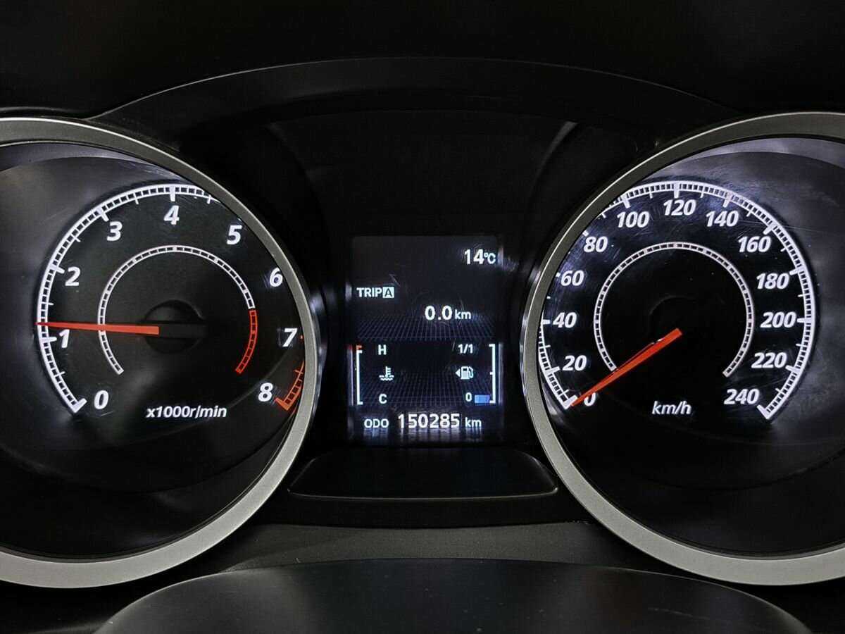 Mitsubishi Lancer с пробегом — 2012 год. Фото: #11