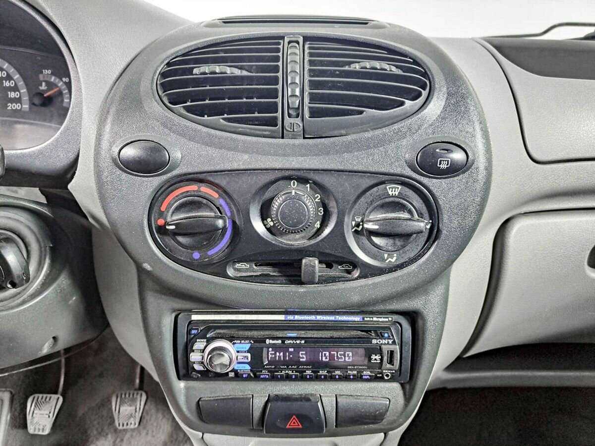 Lada (ВАЗ) Kalina с пробегом — 2008 год. Фото: #12