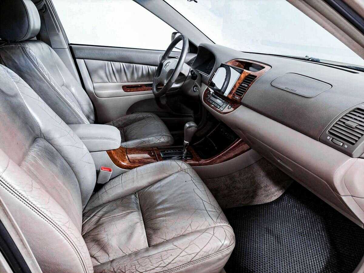 Toyota Camry с пробегом — 2002 год. Фото: #8
