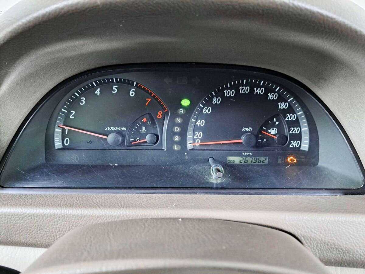 Toyota Camry с пробегом — 2002 год. Фото: #10