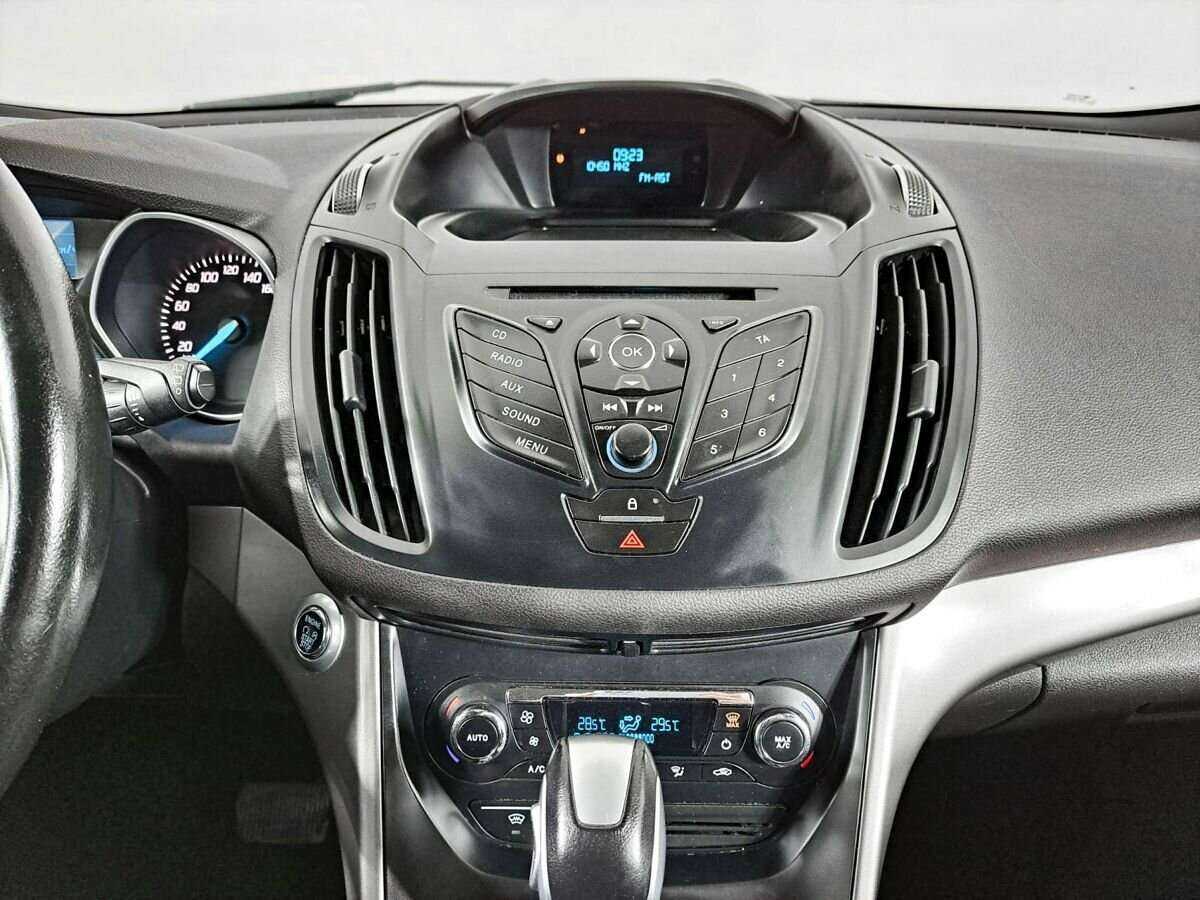 Ford Kuga с пробегом — 2016 год. Фото: #12