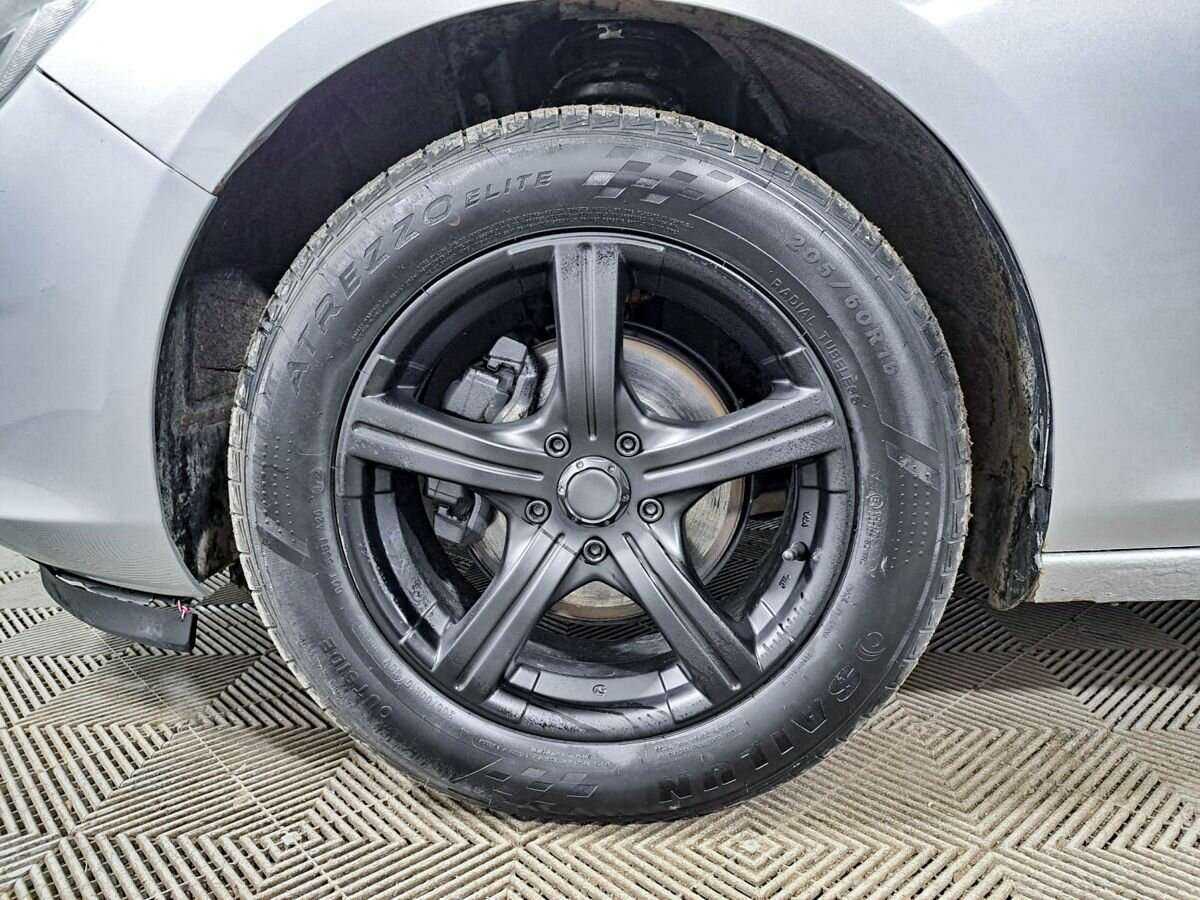 Opel Astra с пробегом — 2011 год. Фото: #13