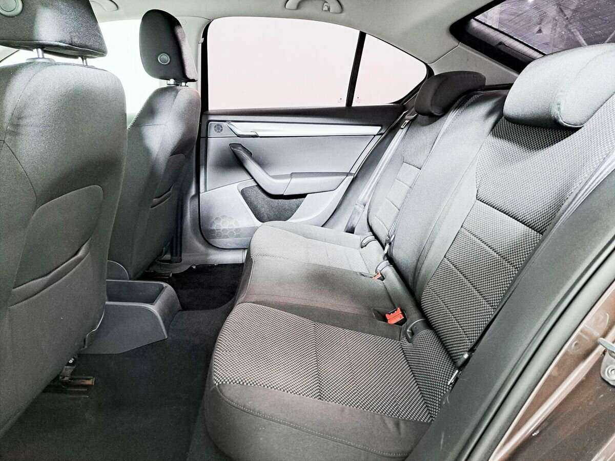 Skoda Octavia с пробегом — 2014 год. Фото: #8