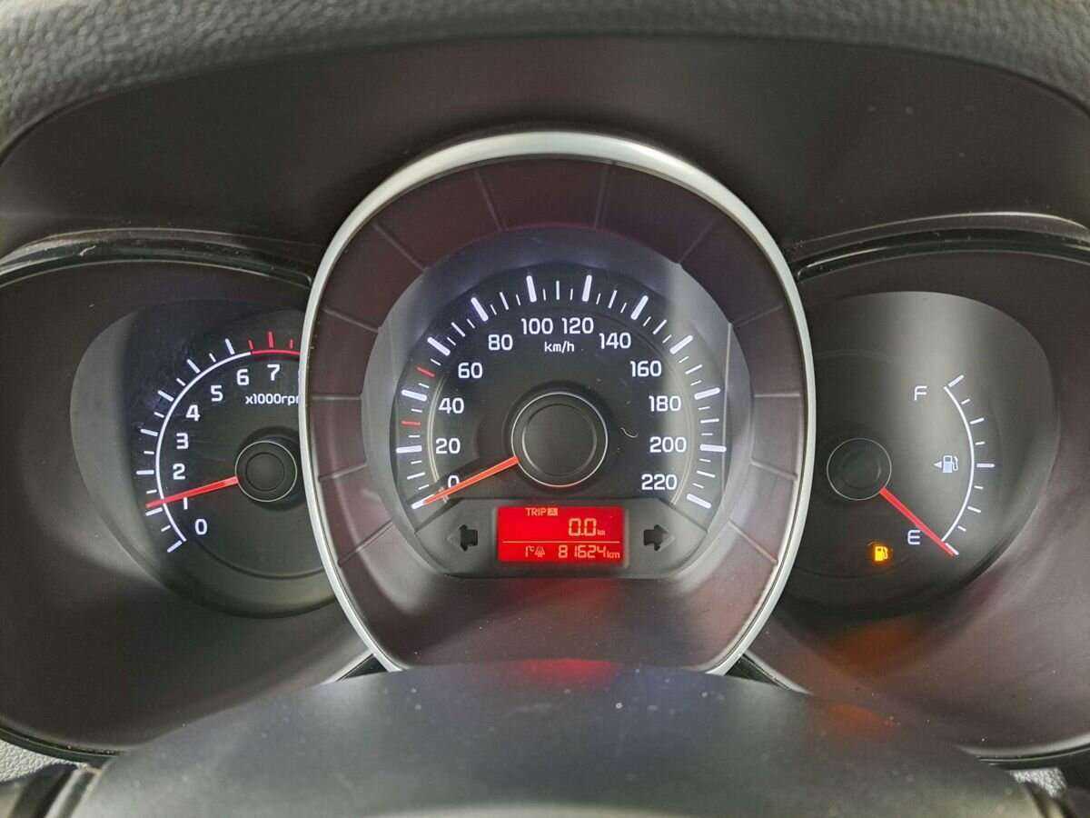 Kia Rio с пробегом — 2016 год. Фото: #12