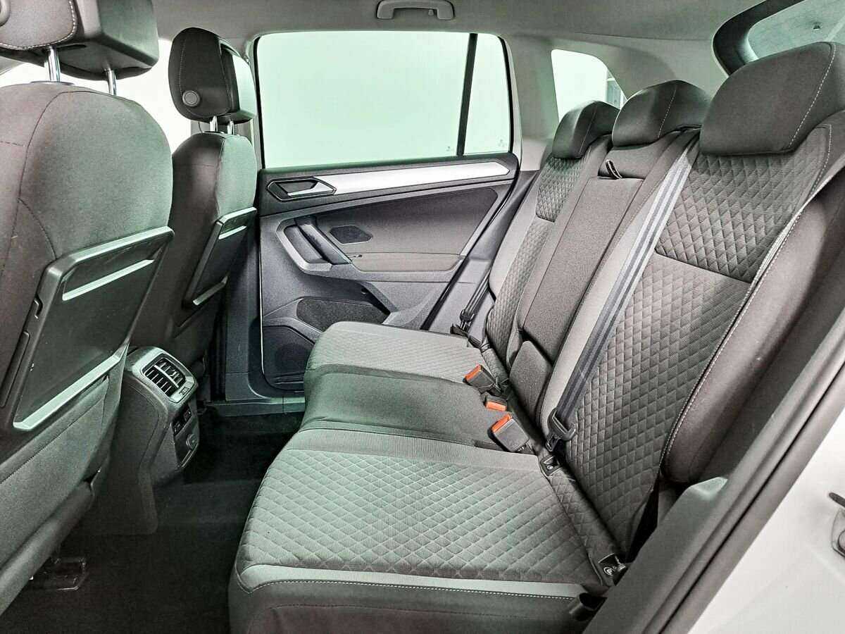 Volkswagen Tiguan с пробегом — 2017 год. Фото: #9