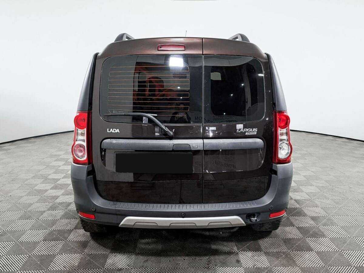 Lada (ВАЗ) Largus с пробегом — 2018 год. Фото: #4