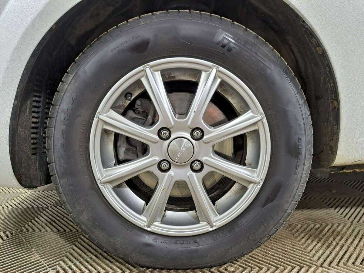 Kia Rio с пробегом — 2011 год. Фото: #14