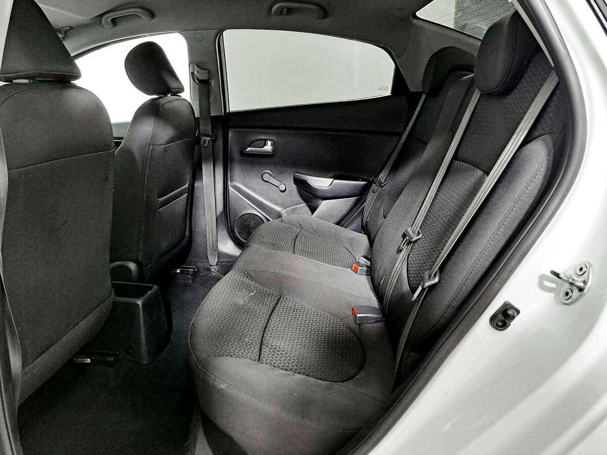 Kia Rio с пробегом — 2016 год. Фото: #9