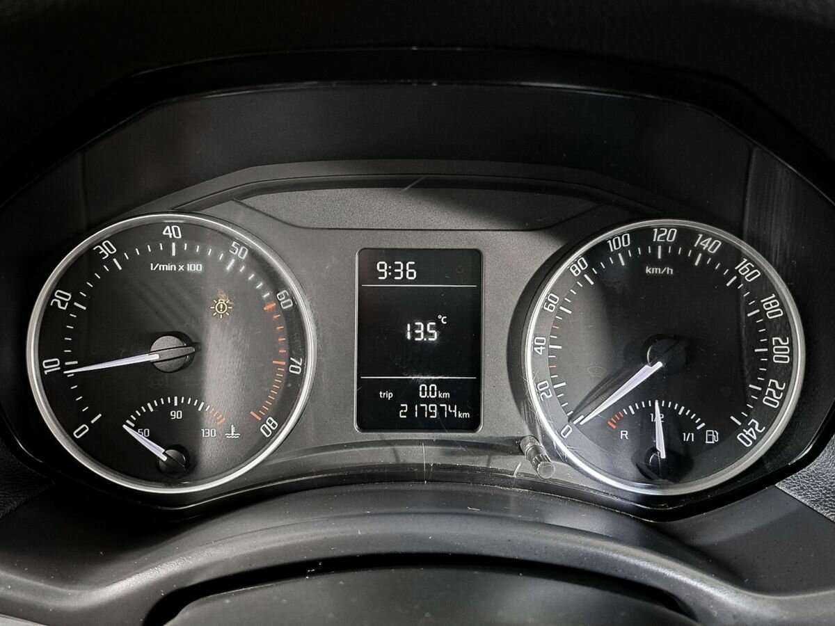 Skoda Octavia с пробегом — 2011 год. Фото: #8