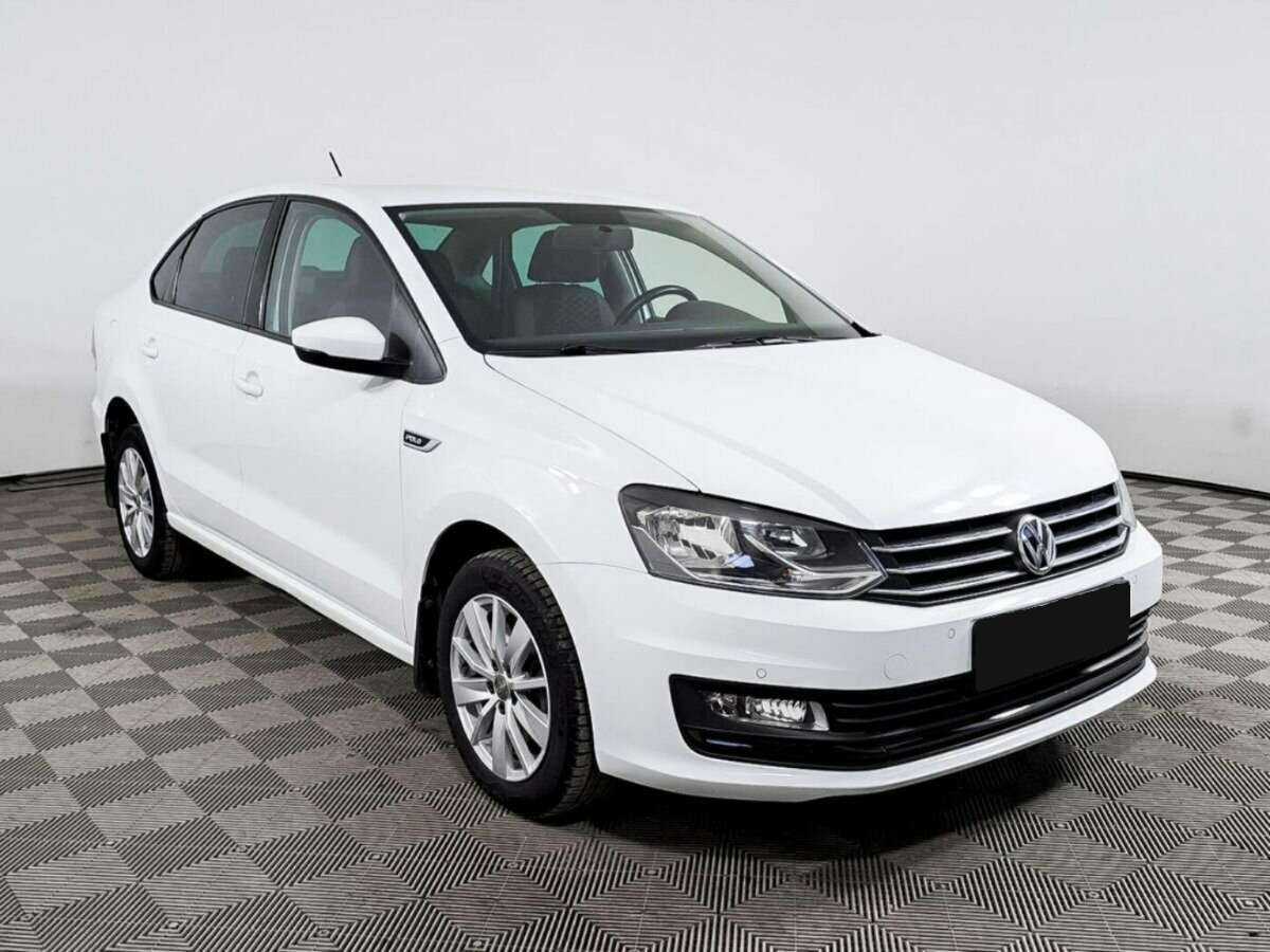 Volkswagen Polo с пробегом — 2018 год. Фото: #2