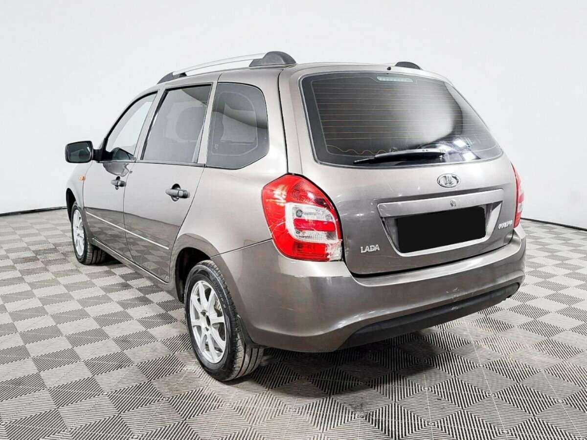 Lada (ВАЗ) Kalina с пробегом — 2014 год. Фото: #5