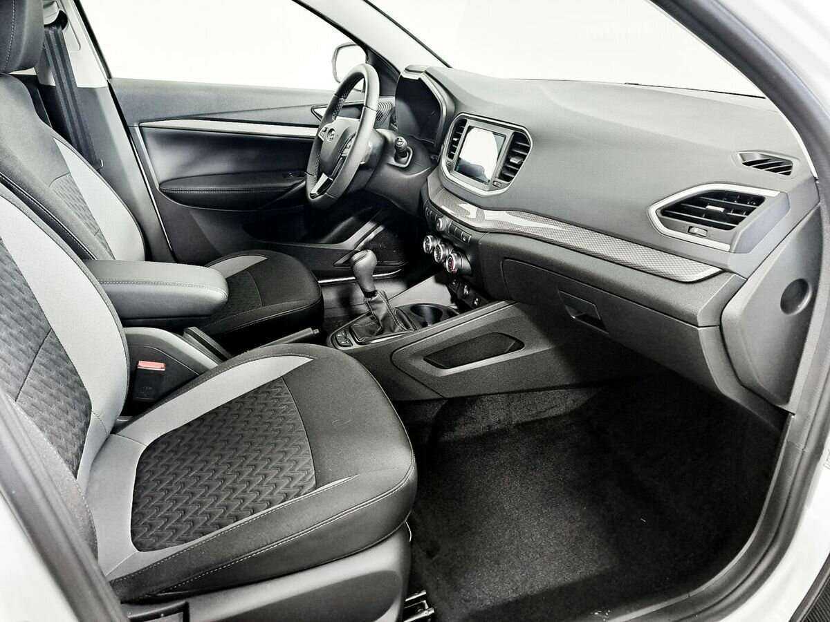 Lada (ВАЗ) Vesta с пробегом — 2023 год. Фото: #6