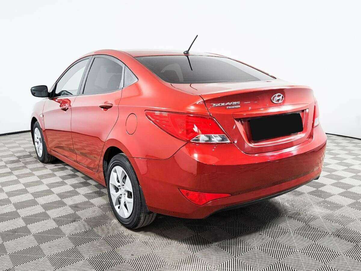 Hyundai Solaris с пробегом — 2016 год. Фото: #6