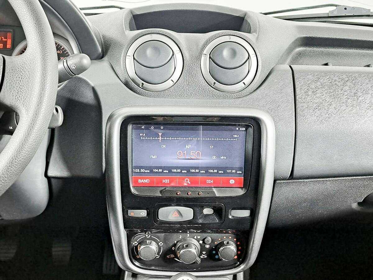 Renault Duster с пробегом — 2012 год. Фото: #12