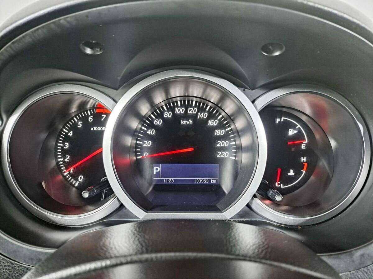 Suzuki Grand Vitara с пробегом — 2011 год. Фото: #10