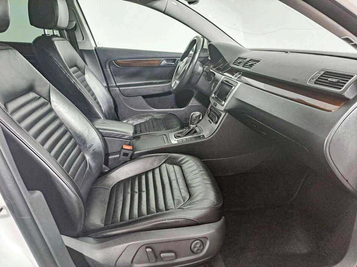 Volkswagen Passat с пробегом — 2011 год. Фото: #8