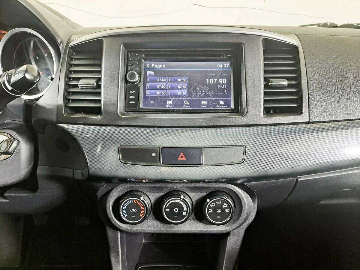 Mitsubishi Lancer с пробегом — 2009 год. Фото: #12