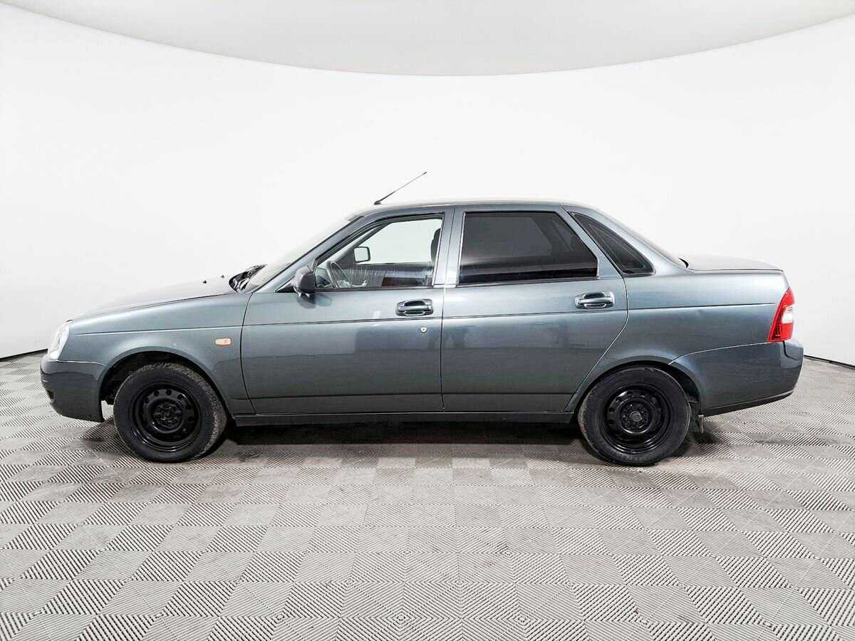 Lada (ВАЗ) Priora с пробегом — 2011 год. Фото: #6