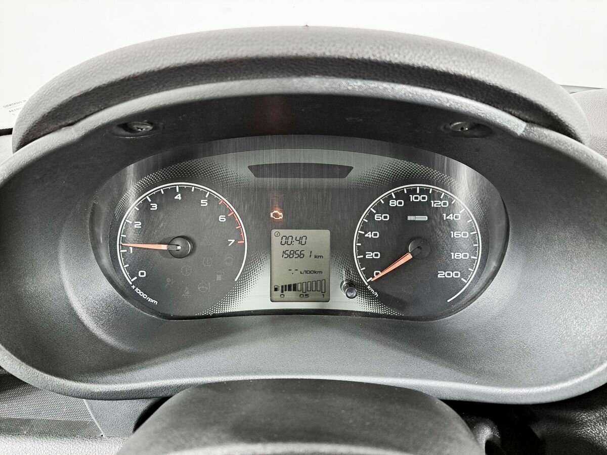 Lada (ВАЗ) Granta с пробегом — 2017 год. Фото: #8