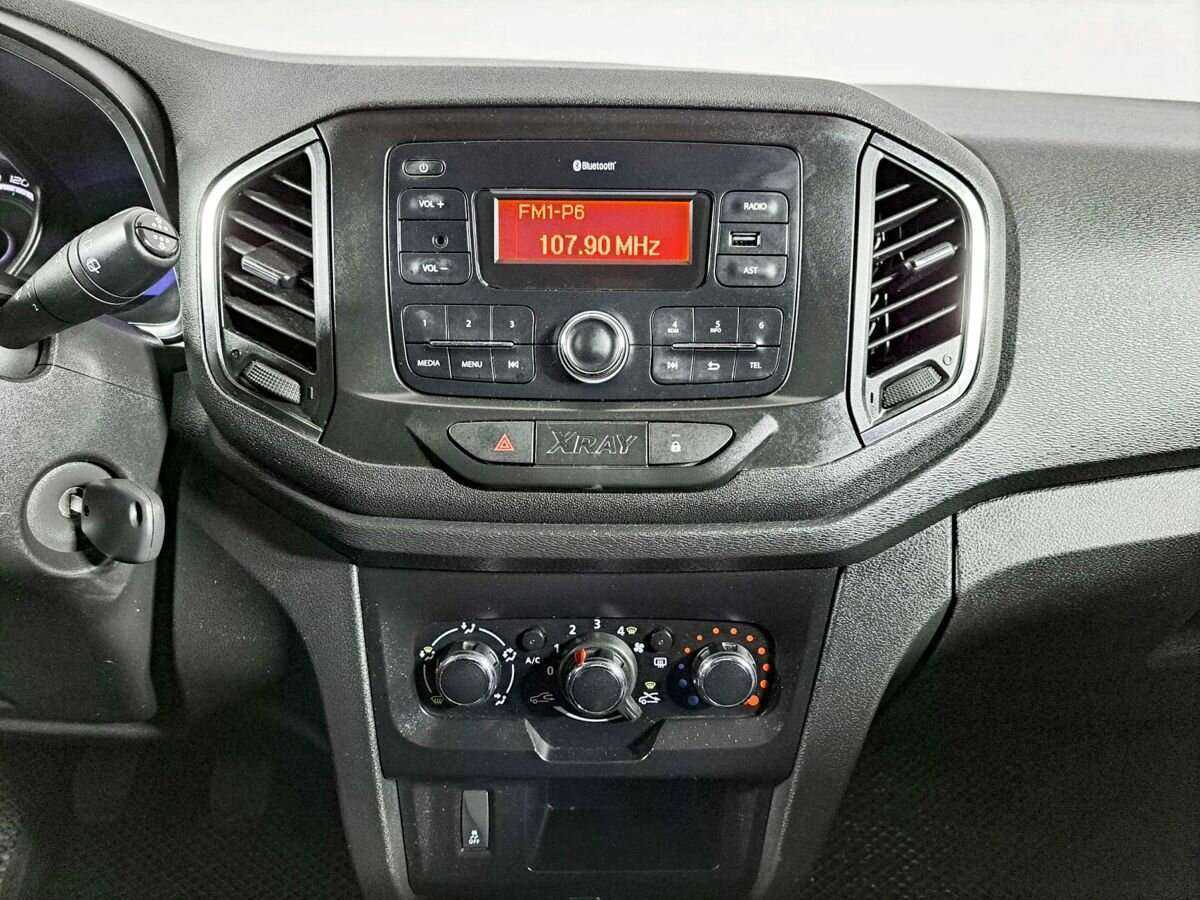 Lada (ВАЗ) XRAY с пробегом — 2018 год. Фото: #12