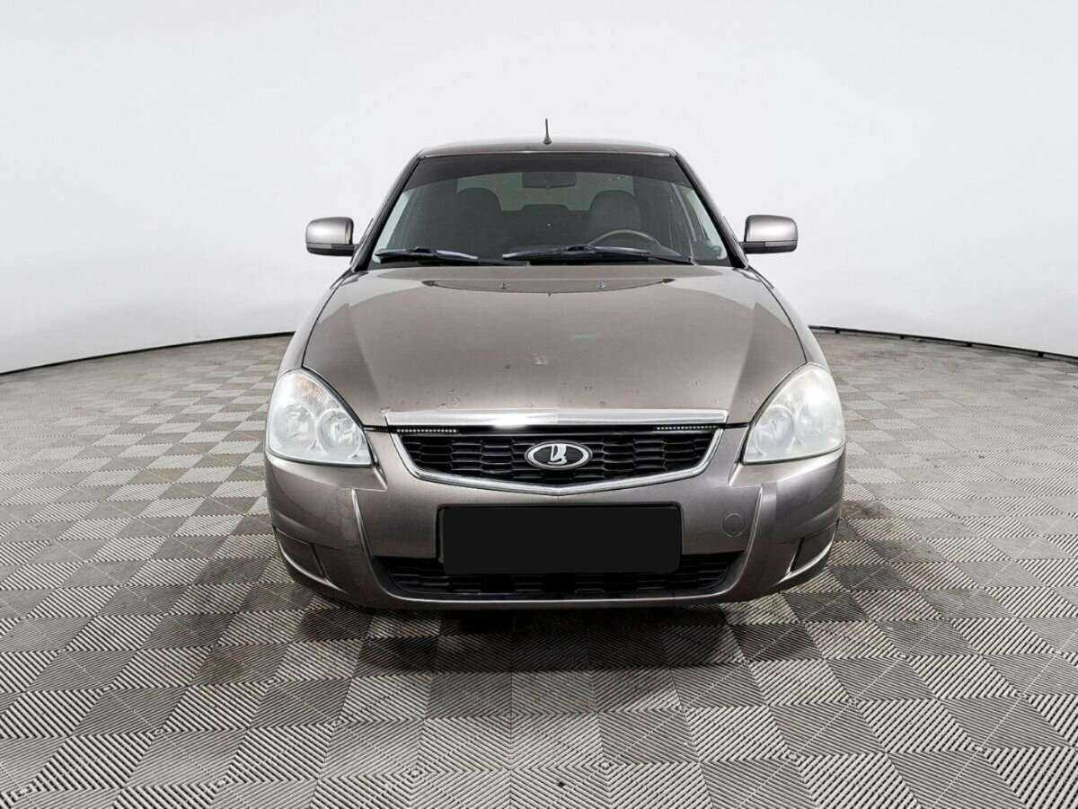 Lada (ВАЗ) Priora с пробегом — 2015 год. Фото: #1